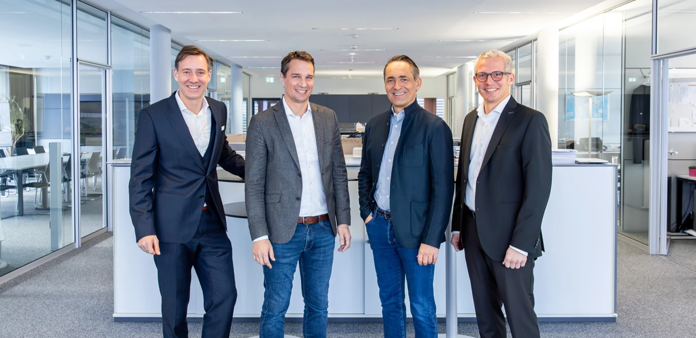 Die neue Geschäftsführung der Rhomberg Bau Holding mit Christoph Lienhart, Tobias Vonach, Hubert Rhomberg und Matthias Moosbrugger. Bild: Rhomberg Bau Die neue Geschäftsführung der Rhomberg Bau Holding mit Christoph Lienhart, Tobias Vonach, Hubert Rhomberg und Matthias Moosbrugger. Bild: Rhomberg Bau